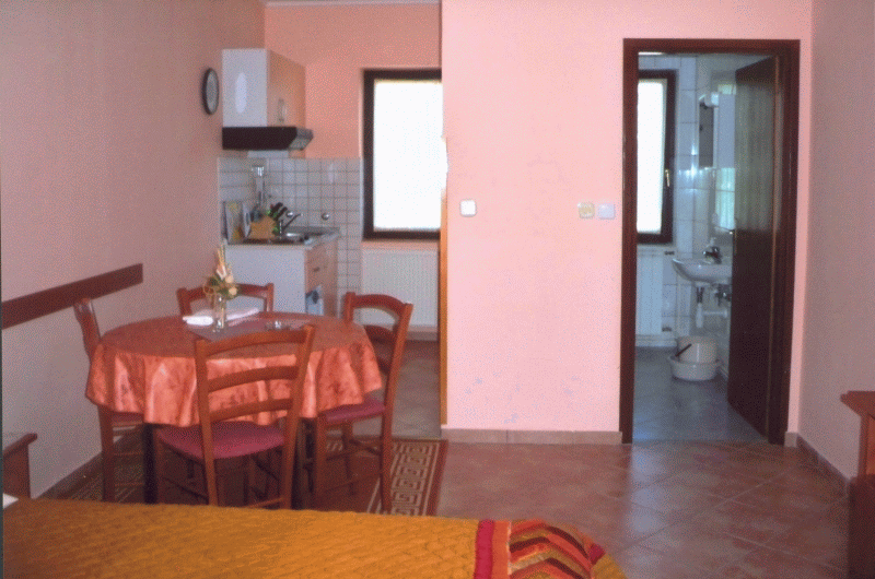 Click to enlarge Apartman6/Ap6.gif